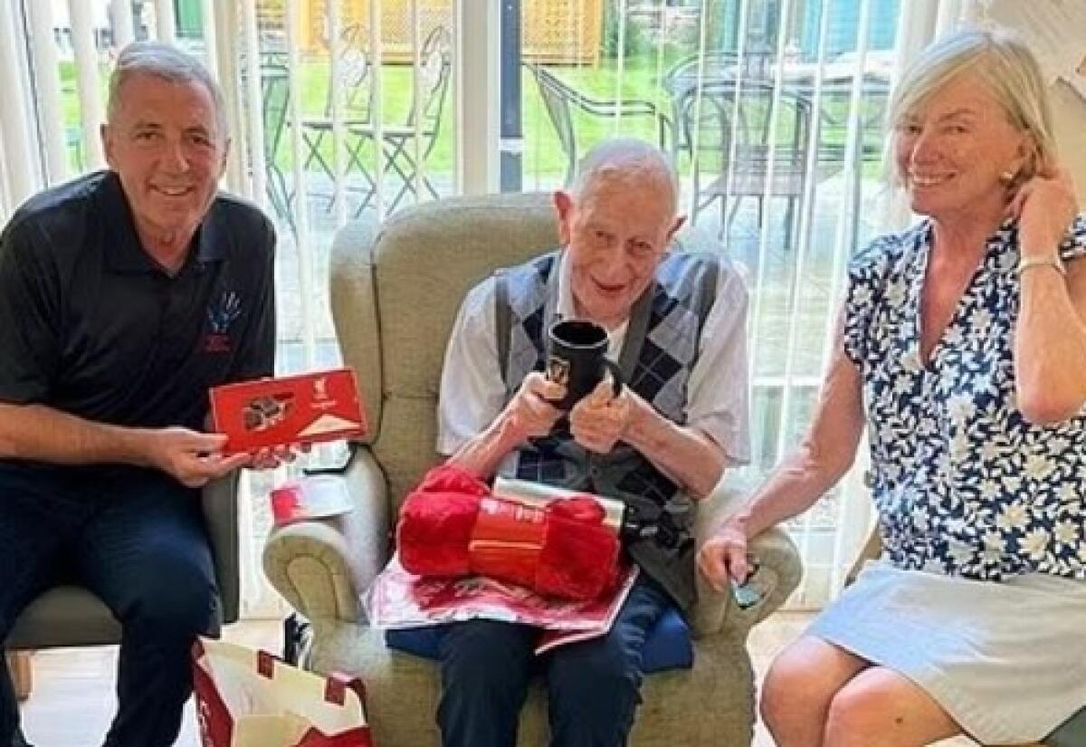 Il segreto di John Tinniswood per vivere 112 anni | Scopri cosa ci ha sorpreso di più sulla sua vita! - 
