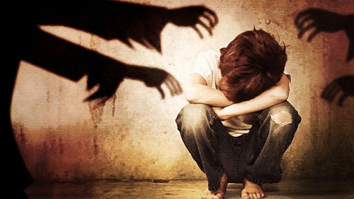 Orrore in famiglia: abusi costanti sulle due nipotine con il “benestare” dei genitori   - 