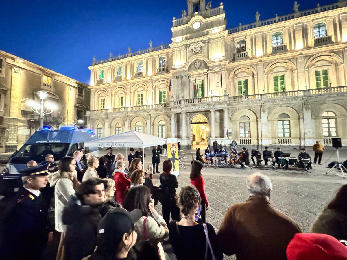 Polizia in prima linea contro la violenza | Scopri perché i giovani sono la chiave per un cambiamento reale!