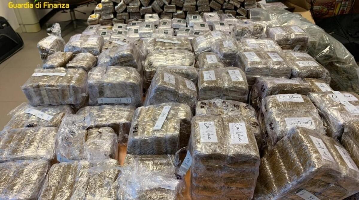 Maxi operazione contro il narcotraffico | Scoprite la rete criminale che ha allarmato l'Europa! - 