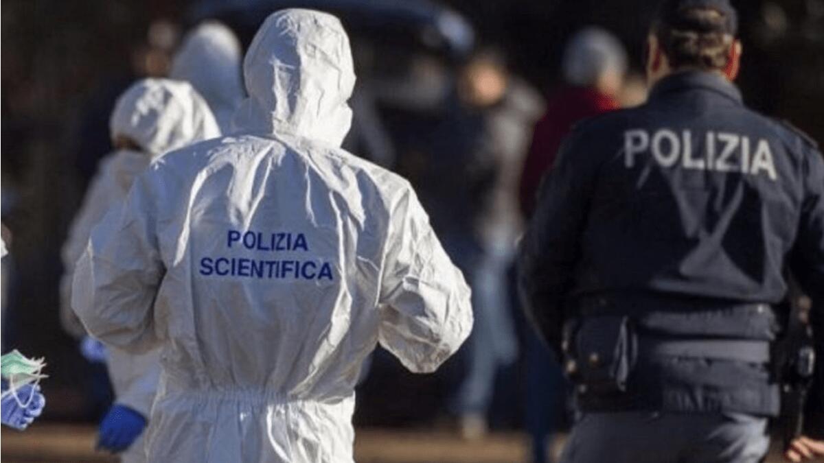 Ritrovamento di un corpo senza vita in un peschereccio al Porto di Catania - 