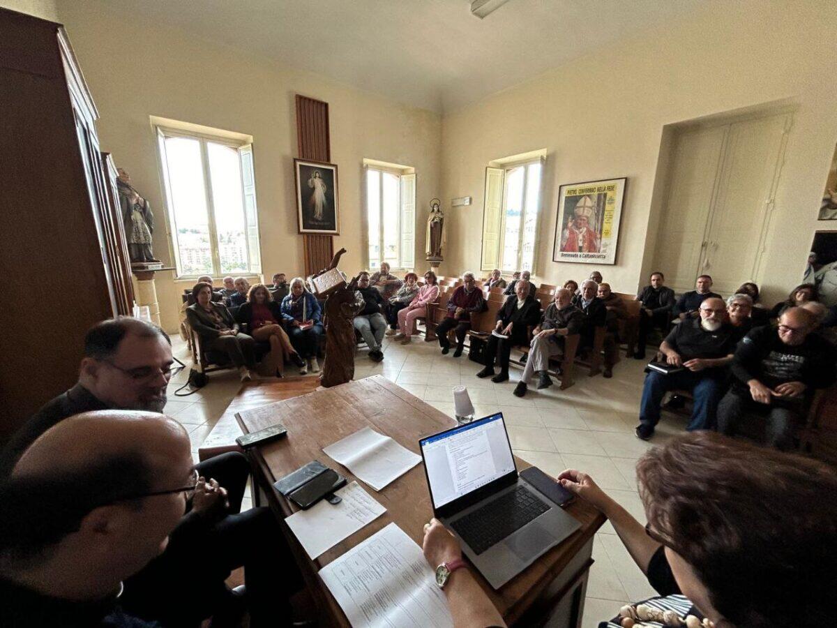 Un incontro storico sul futuro della missione | Scopri come ogni diocesi sta trasformando la propria comunità! - 