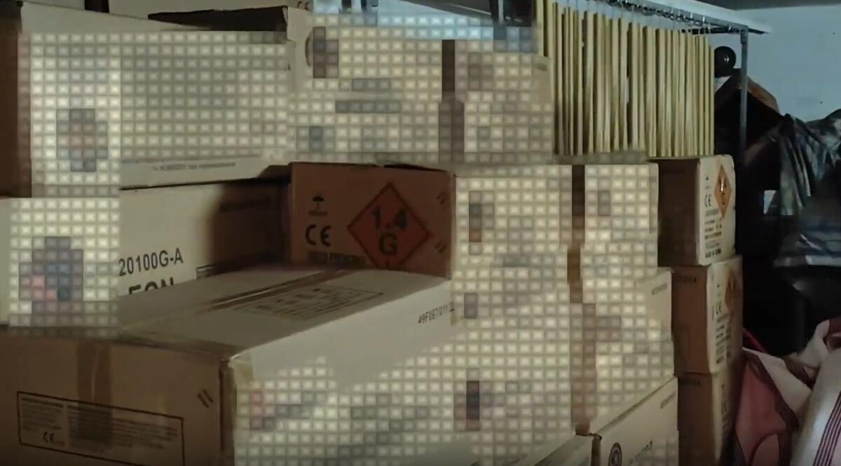 Migliaia di cittadini di Catania hanno rischiato di saltare in aria | Scoperto deposito di fuochi d'artificio in Piazza... - 