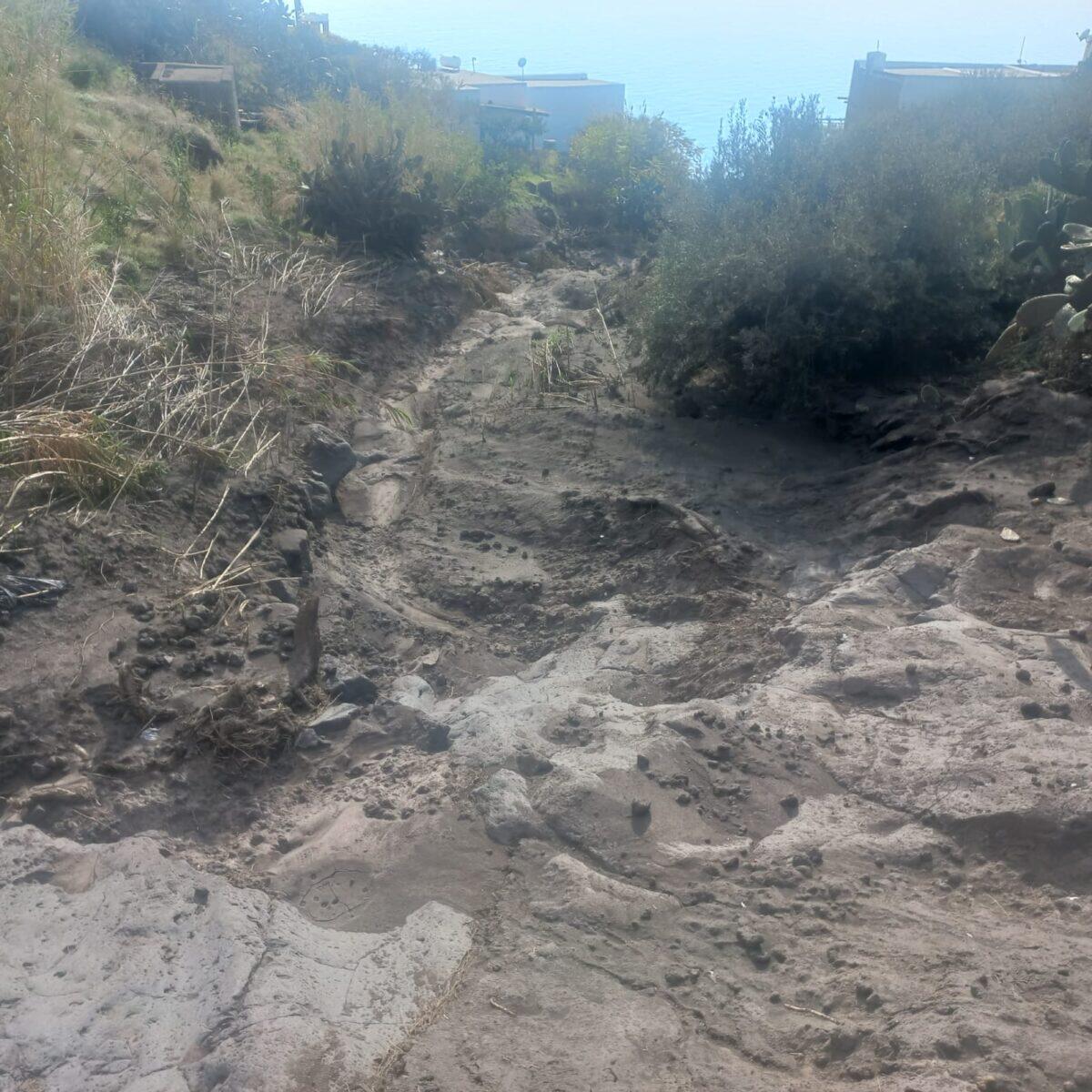 Stromboli in allerta: 90 mila euro per risolvere un disastro naturale | La verità sulle conseguenze delle piogge devastanti! - 