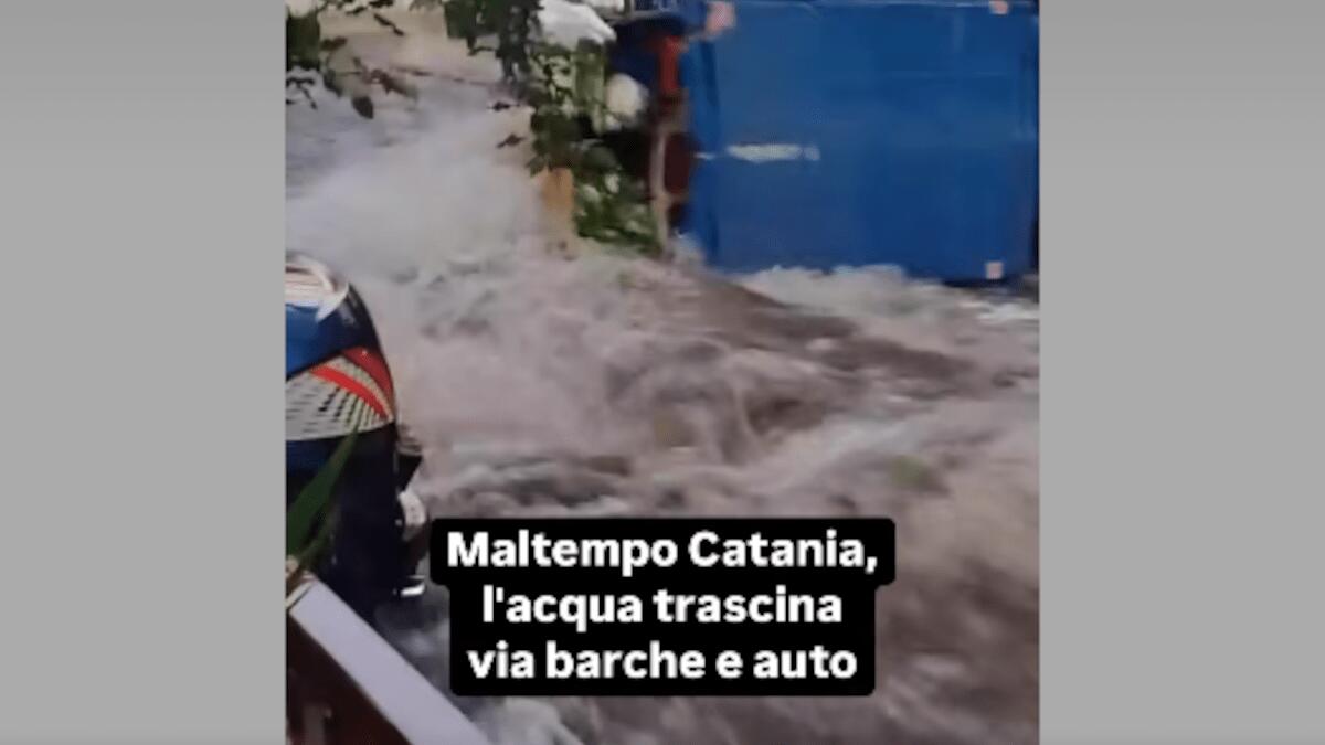 Maltempo nel Catanese: auto, barche e una “lapa” trascinate dalla forza del nubifragio [VIDEO] - 