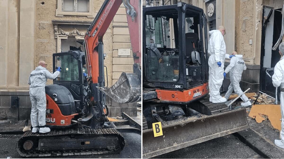 Ennesimo colpo della Banda dell'Escavatore: furto Atm con spaccata nel Catanese - 