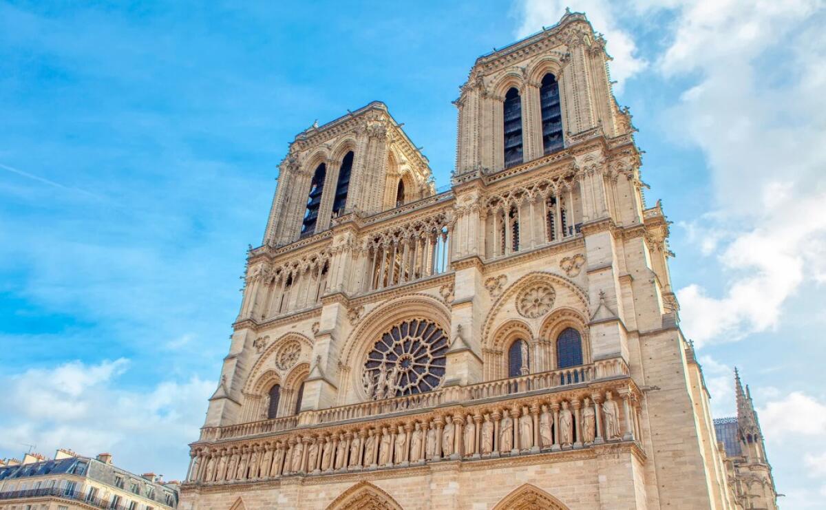 Notre-Dame riapre dopo 5 anni di lavori | Ma perché la cerimonia si svolgerà in un clima tanto blindato? - 