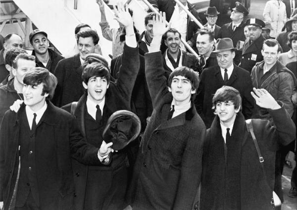 1964: inizio del fenomeno dei Beatles e la British Invasion che influenzerà anche la musica italiana!