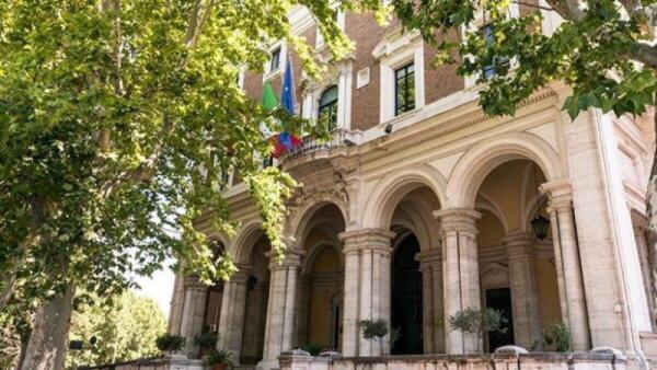 Intesa storica per il rinnovo del contratto TPL | I sindacati svelano cosa cambierà davvero per 110.000 lavoratori!