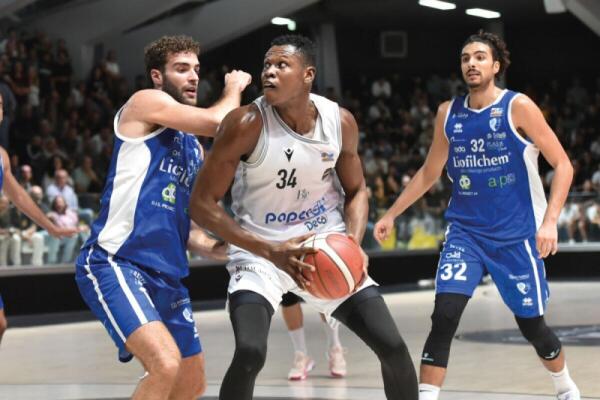 Un giovane promessa nigeriana approda alla Virtus Ragusa | Sei pronto a scoprire il talento che potrebbe sconvolgere il campionato?