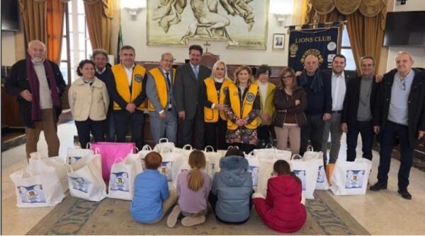 Comune di Catania: Scopri il prezioso gesto di solidarietà che sta cambiando la vita dei più bisognosi!