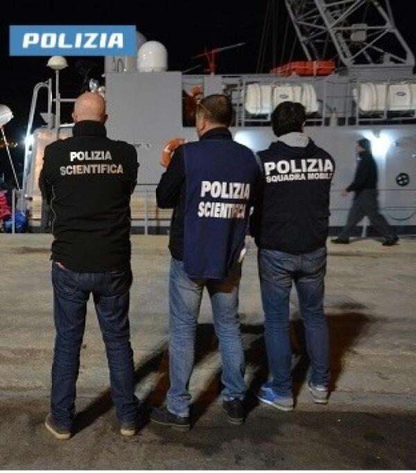 Cittadino Egiziano Arrestato dalla Polizia | Cosa Nascondono i Velluti Mare dei Migranti?