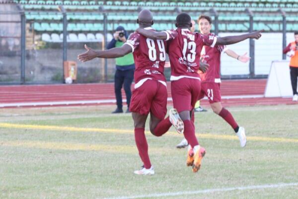 Acireale Calcio in Grande Stile | Scopri Come un Cambio di Allenatore Ha Cambiato Tutto!