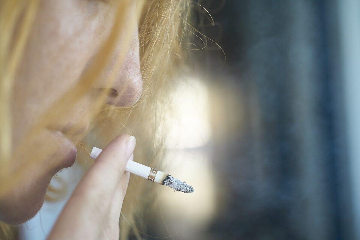 Ogni sigaretta ti ruba 20 minuti di vita | Scopri perché smettere è vitale per il tuo futuro! -
