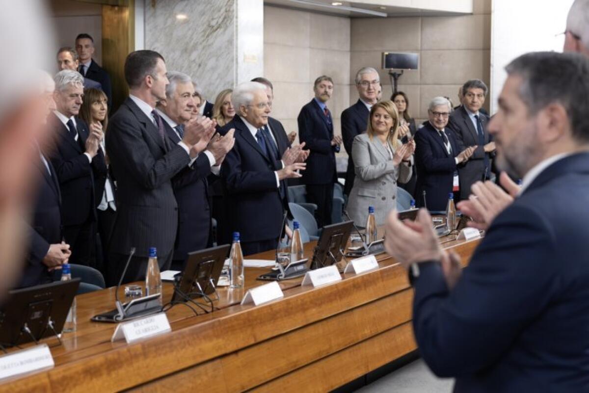 Diplomazia Mosaico: L'Italia Svela un Piano inaspettato per Cambiare il Mondo! | Scopri i Segreti che Stanno Ridefinendo le Relazioni Internazionali! - 