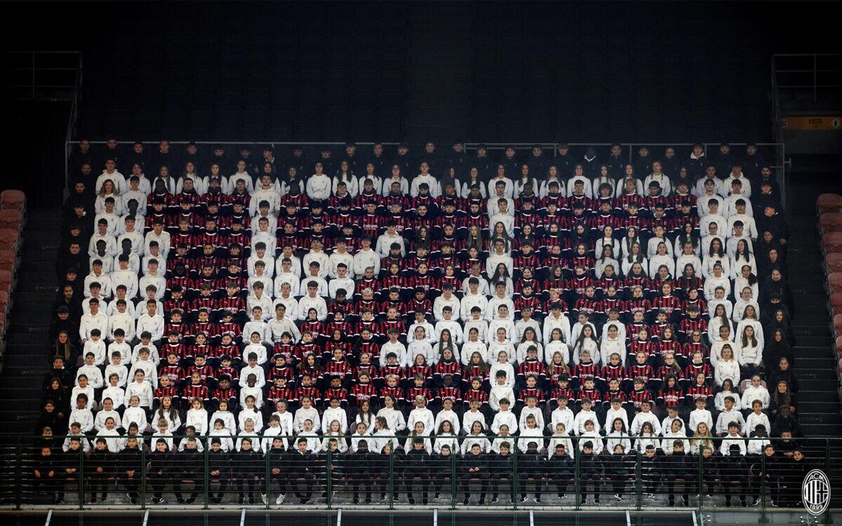 Leggende in campo al Milan | Scopri perché questo anniversario potrebbe cambiare per sempre la storia del calcio! - 