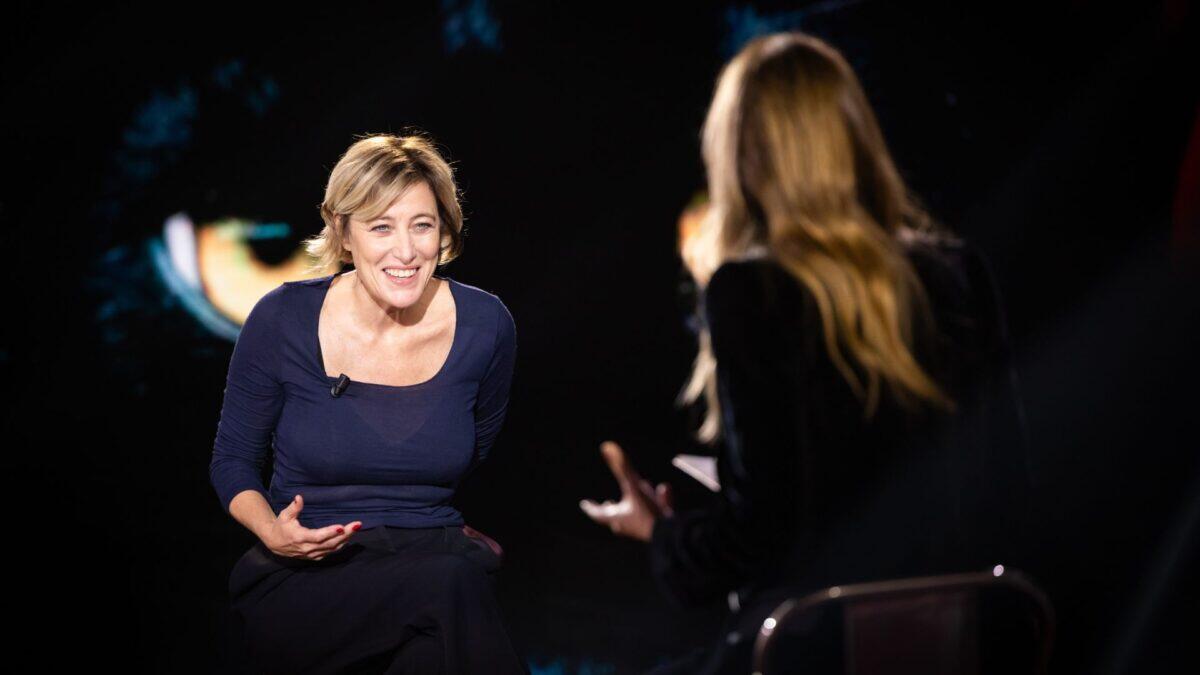 Valeria Bruni Tedeschi rivela: "Ho provato TUTTE le droghe!" | Scopri il drammatico segreto che ha cambiato la sua vita a 30 anni! -