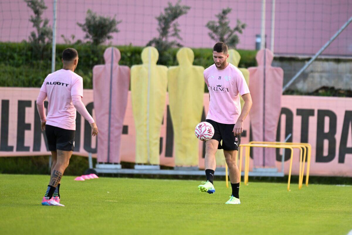 Palermo FC sorprende con un allenamento innovativo | Scopri perché tutti parlano della nuova metodologia di Dionisi!