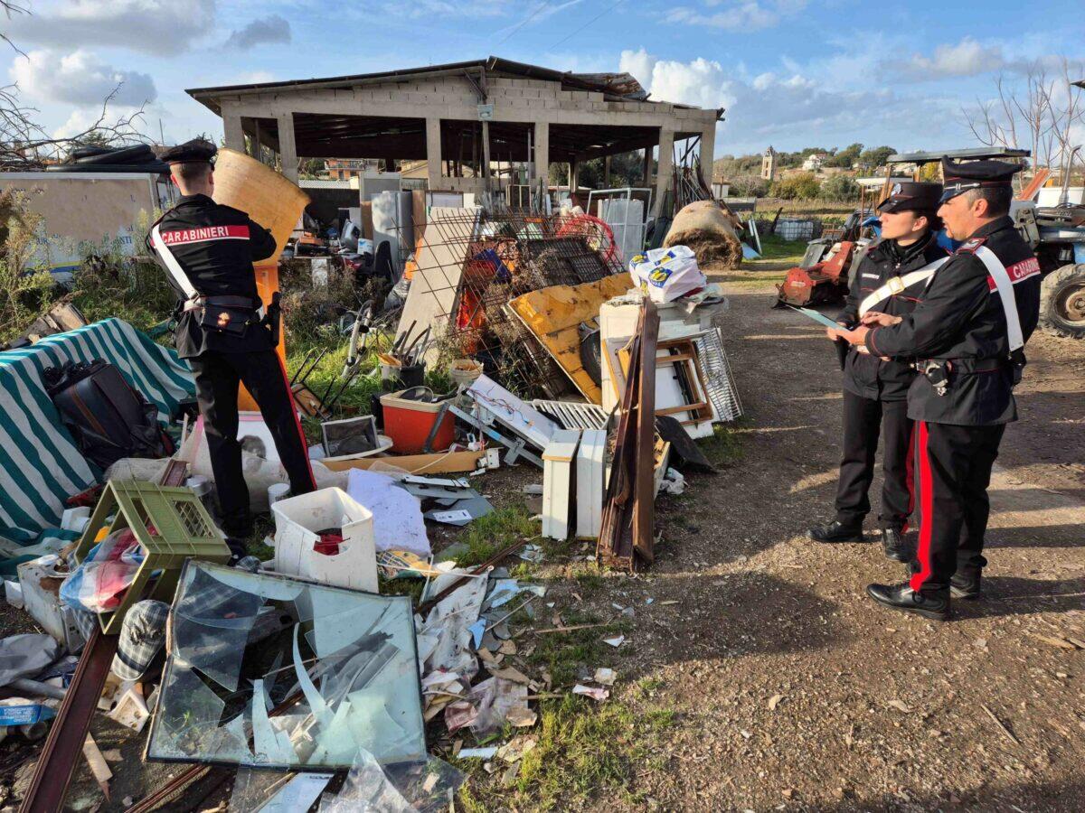 Scoperta una discarica abusiva di 1500mq a Roma | Il mistero di un pensionato e i suoi rifiuti ingombranti! - 