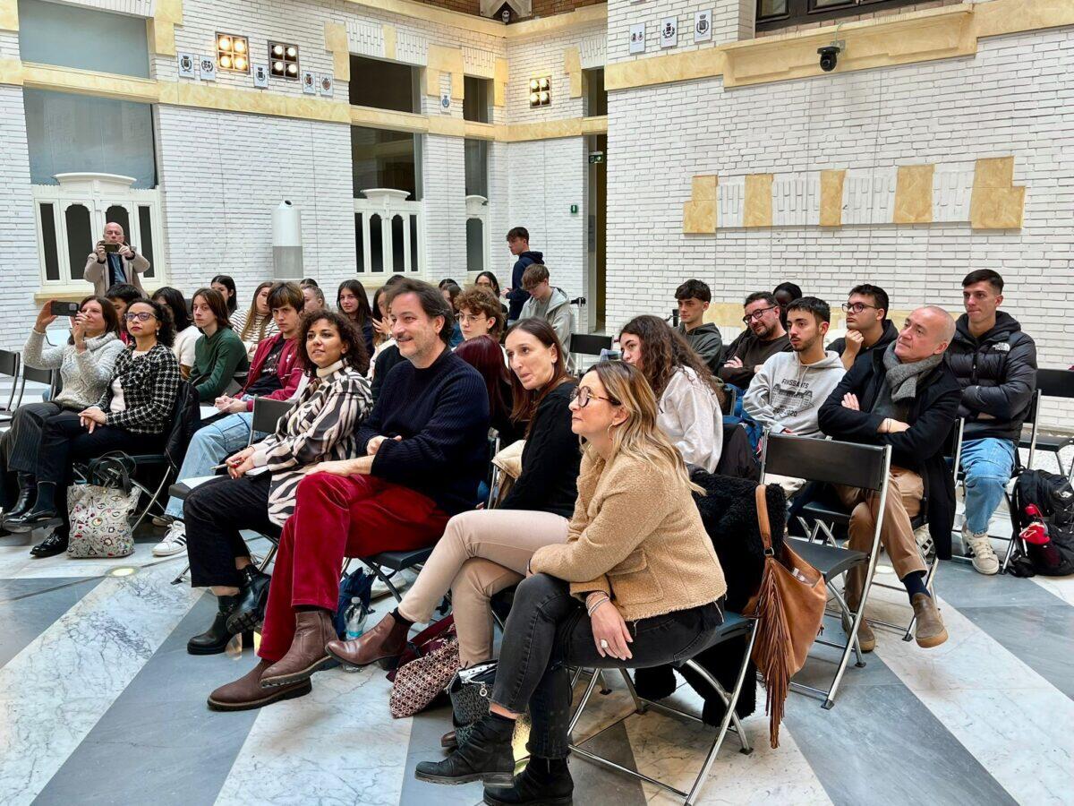 Studenti di Parma illuminano il futuro dell'Europa | È davvero così importante l'Unione Europea? - 