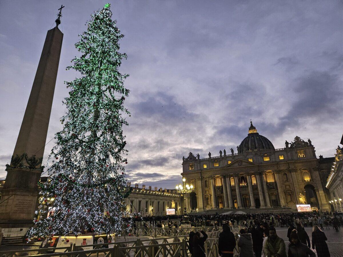 30mila pellegrini in arrivo | Ma quanto è realmente sicura l'apertura della Porta Santa?