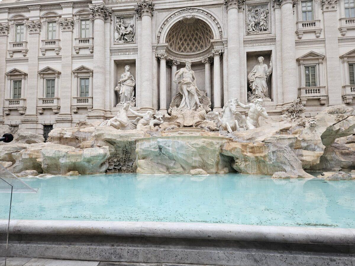 Giubileo in arrivo: Roma si trasforma in un'opera d'arte | Ecco perché i residenti sono divisi! - 