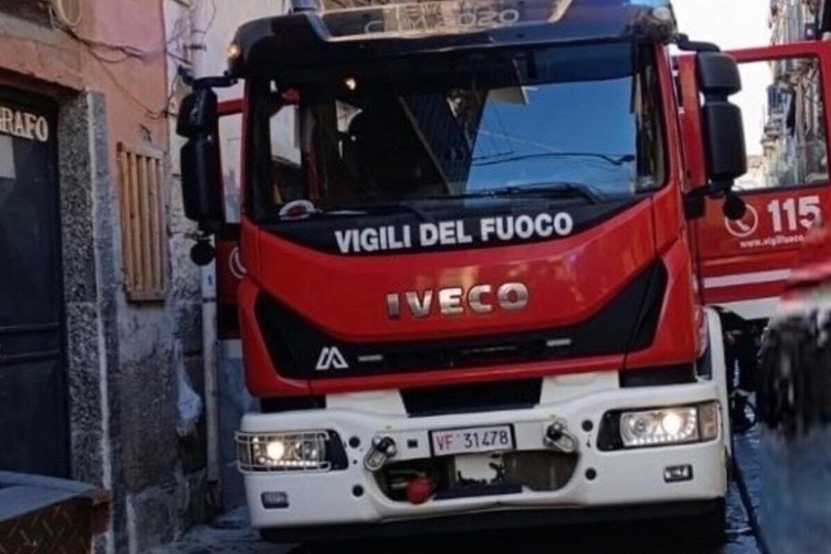 Incendio inaspettato a Catania | Ecco perché i Vigili del Fuoco hanno agito in fretta!