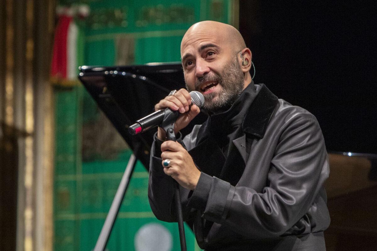 Giuliano Sangiorgi annuncia il suo secondo figlio | Ecco cosa ha sorpreso tutti su Stella! -