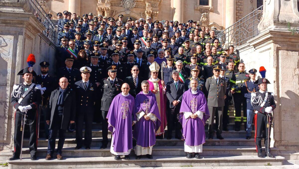 Polizia in festa | Scopri il messaggio sorprendente del Vescovo a difesa del Natale!