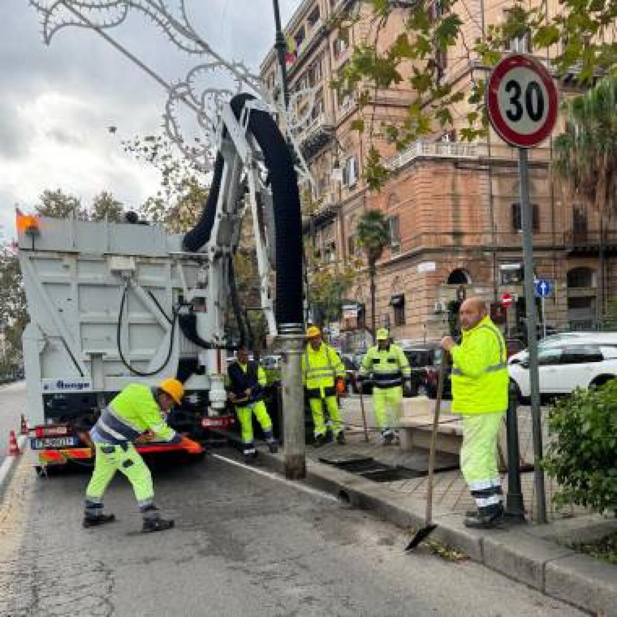 Palermo avvia la pulizia straordinaria delle caditoie | Ecco perché è un passo fondamentale per la sicurezza della città! -