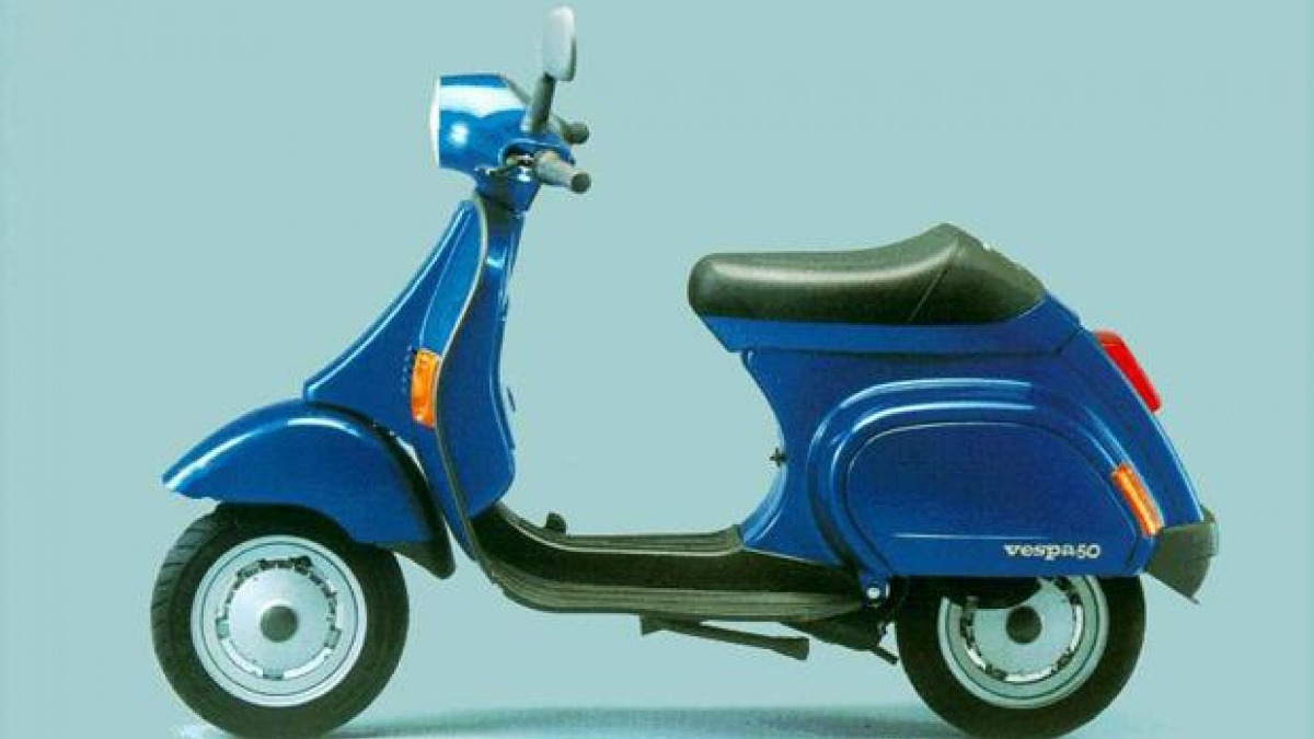 Vespa 50 Special: il mito che ha segnato un’epoca (ed un dettaglio che non conosci sulla produzione!) - 