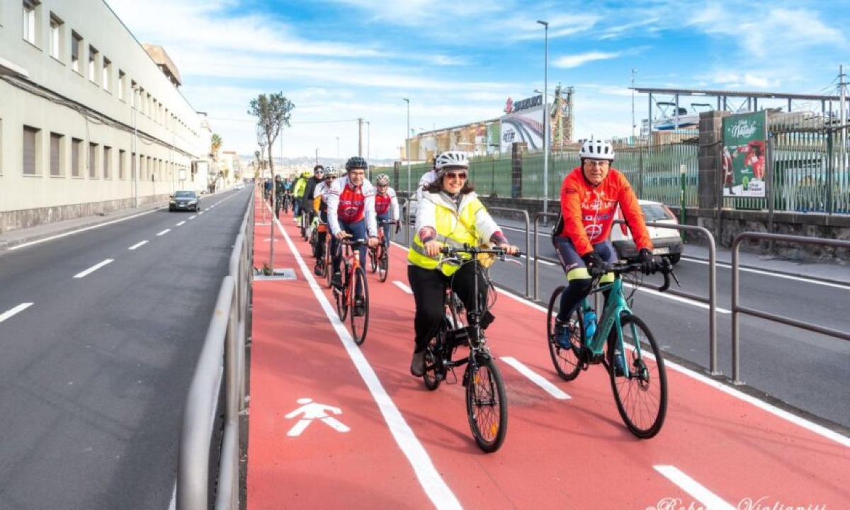 La pista ciclabile al Porto di Catania è realtà: la passeggiata delle istituzioni 