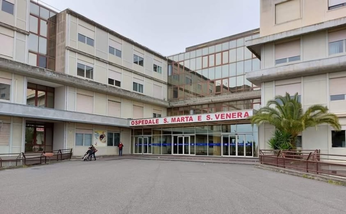 Incidente in ospedale ad Acireale: neonata muore dopo il parto - 