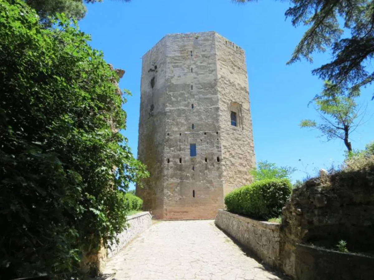 La Torre di Federico II ad Enna | Verità e miti che sconosci sul leggendario imperatore