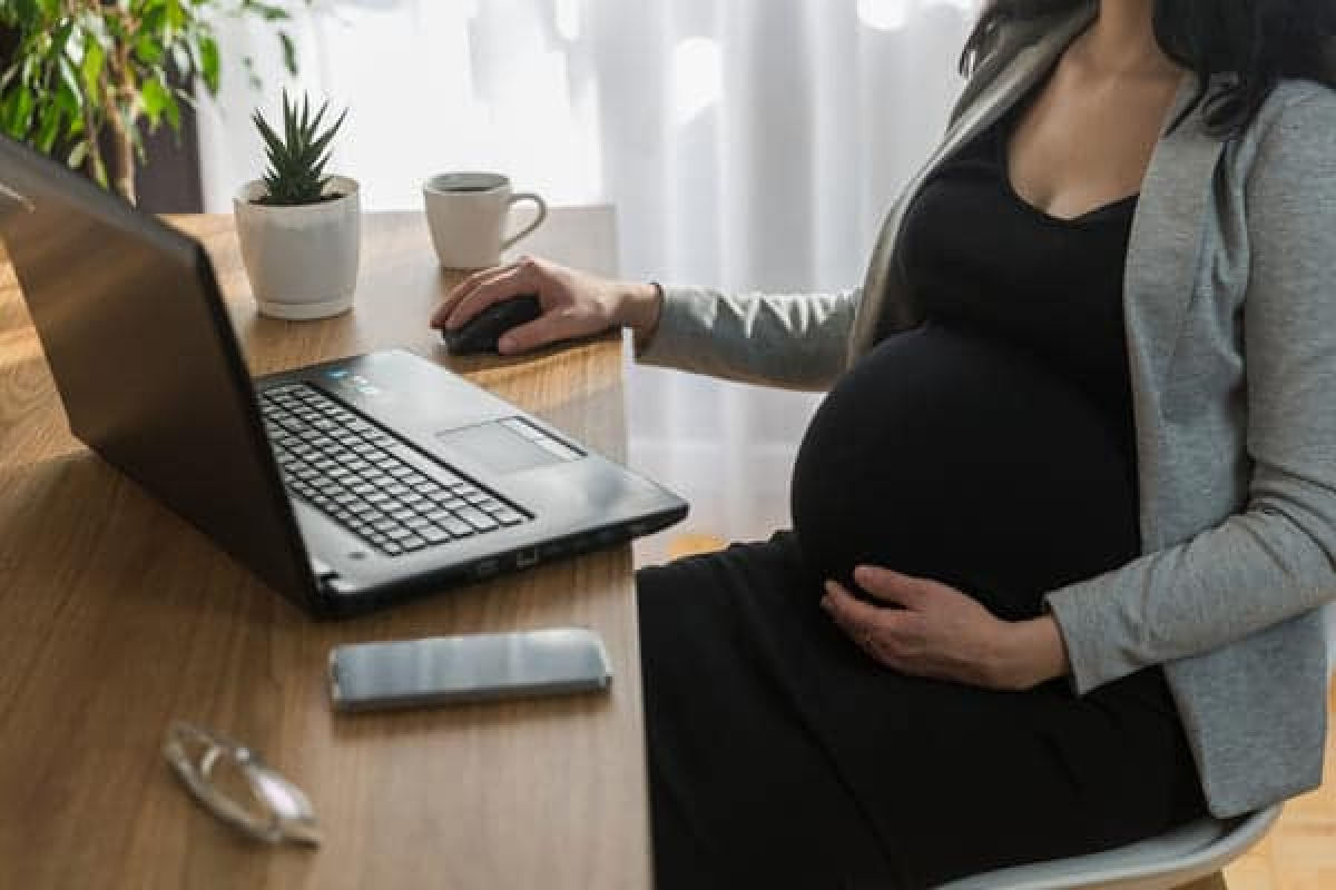 Contratto strappato perché incinta | Il licenziamento per le donne è realtà - 