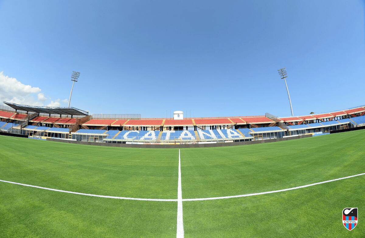 Calcio Catania: scopri perché gli spettatori devono arrivare con ore di anticipo per non perdere il biglietto! -