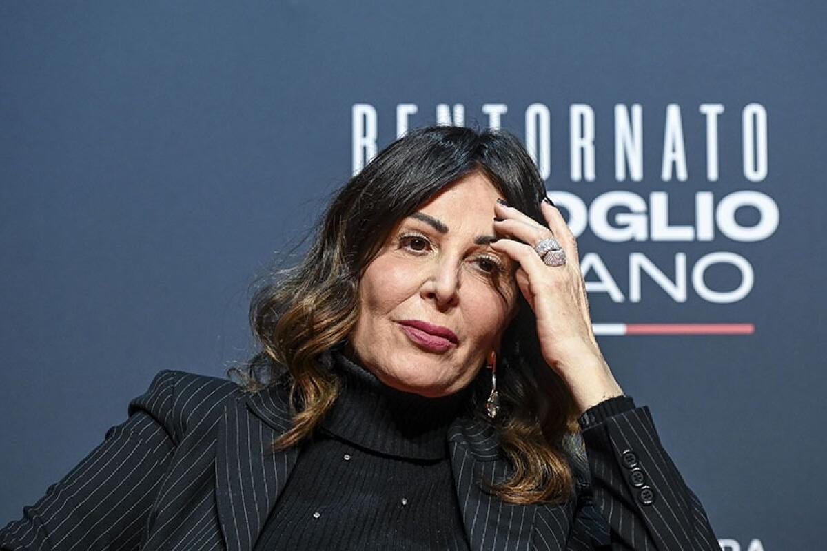 Santanchè in equilibrio: "Cederò Visibilia solo se Meloni lo chiede" | Scopri il retroscena dietro le sue parole! - 