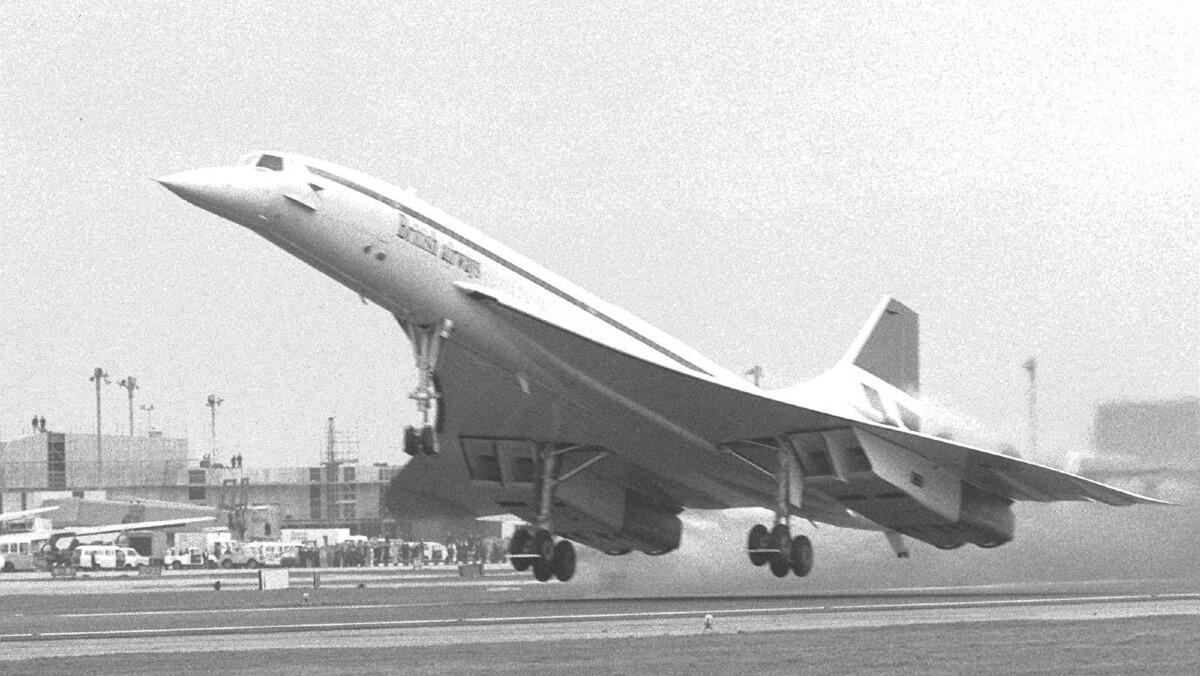 Celebriamo 49 anni da quando l'aereo supersonico Concorde entra ufficialmente in servizio: l'inizio di un'era di voli rivoluzionari