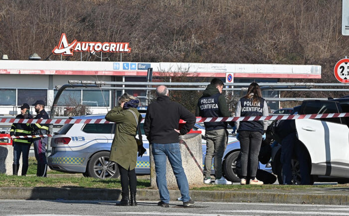 Agenti aggrediti a martellate: Polizia spara all'assalitore - 