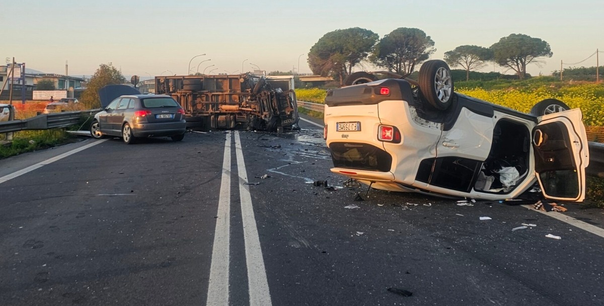 Violento incidente sulla Ragusa-Catania | Le conseguenze dell'impatto - 