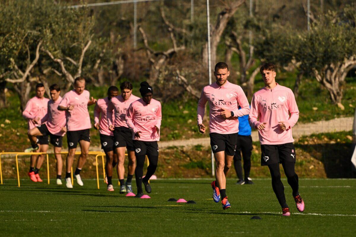 Palermo FC sorprende con una preparazione innovativa | Scopri perché il futuro della squadra potrebbe essere rivoluzionario! - 