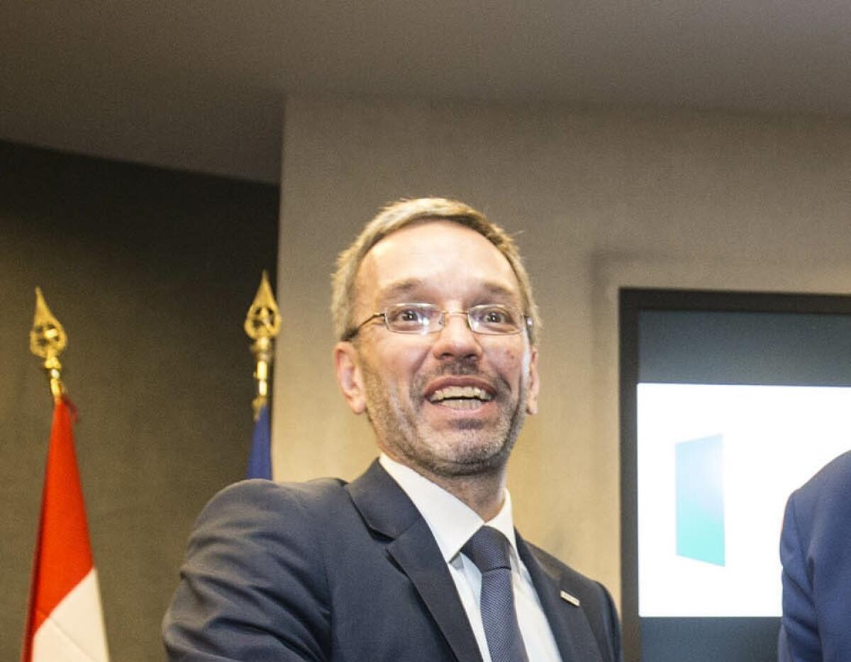 Austria al bivio | La fine di un'era o l'inizio del caos politico? - 