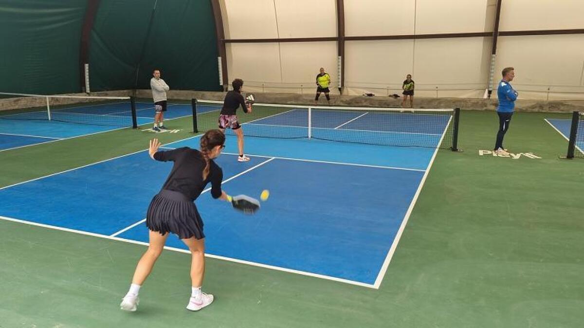 Pickleball in Sicilia: il nuovo sport che sta conquistando le donne | Scopri perché tutti ne parlano! - 