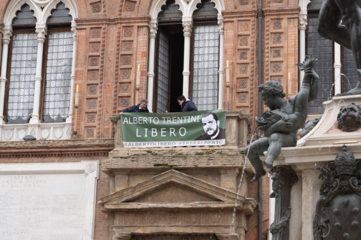 Bologna chiede la liberazione di Alberto Trentini | Ma quanto è davvero sicura la sua situazione? - 