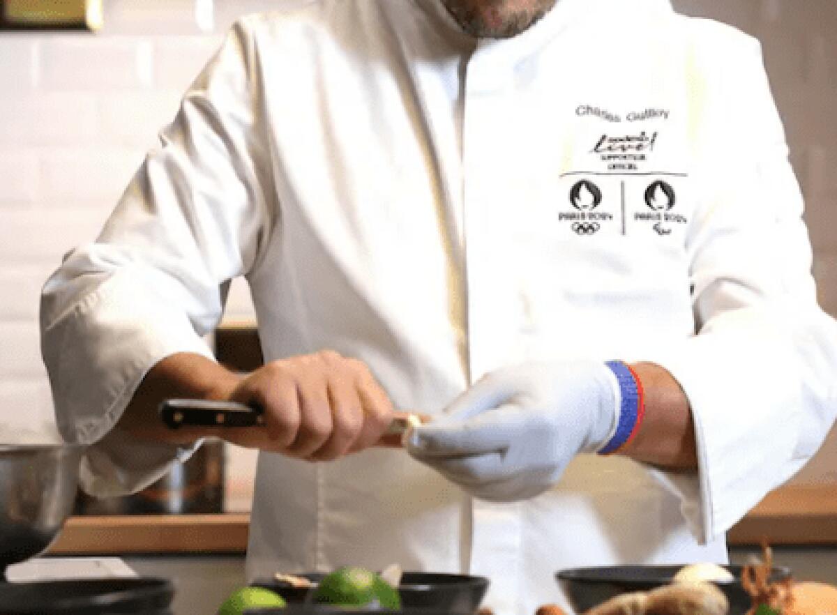 Chef sorpresa con un piatto “stupefacente” | La ristorazione a rischio per un San Valentino folle! - 