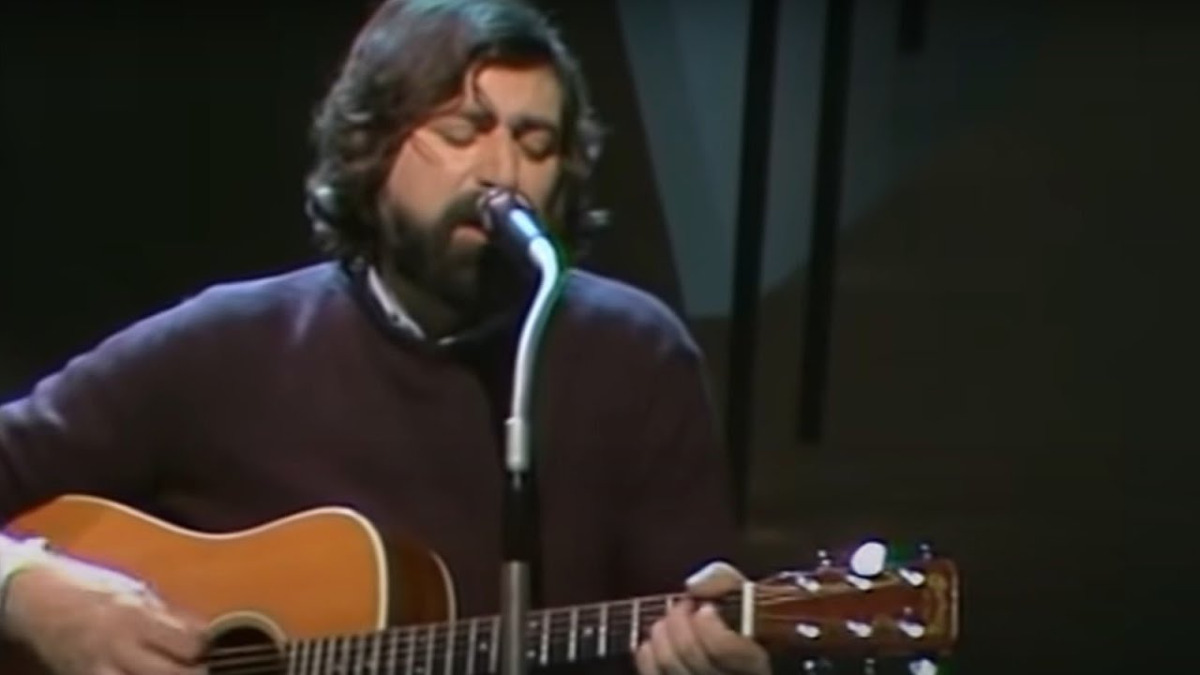 1972: Quando ‘La locomotiva’ di Guccini fece tremare l’Italia (e venne censurata in radio!) -