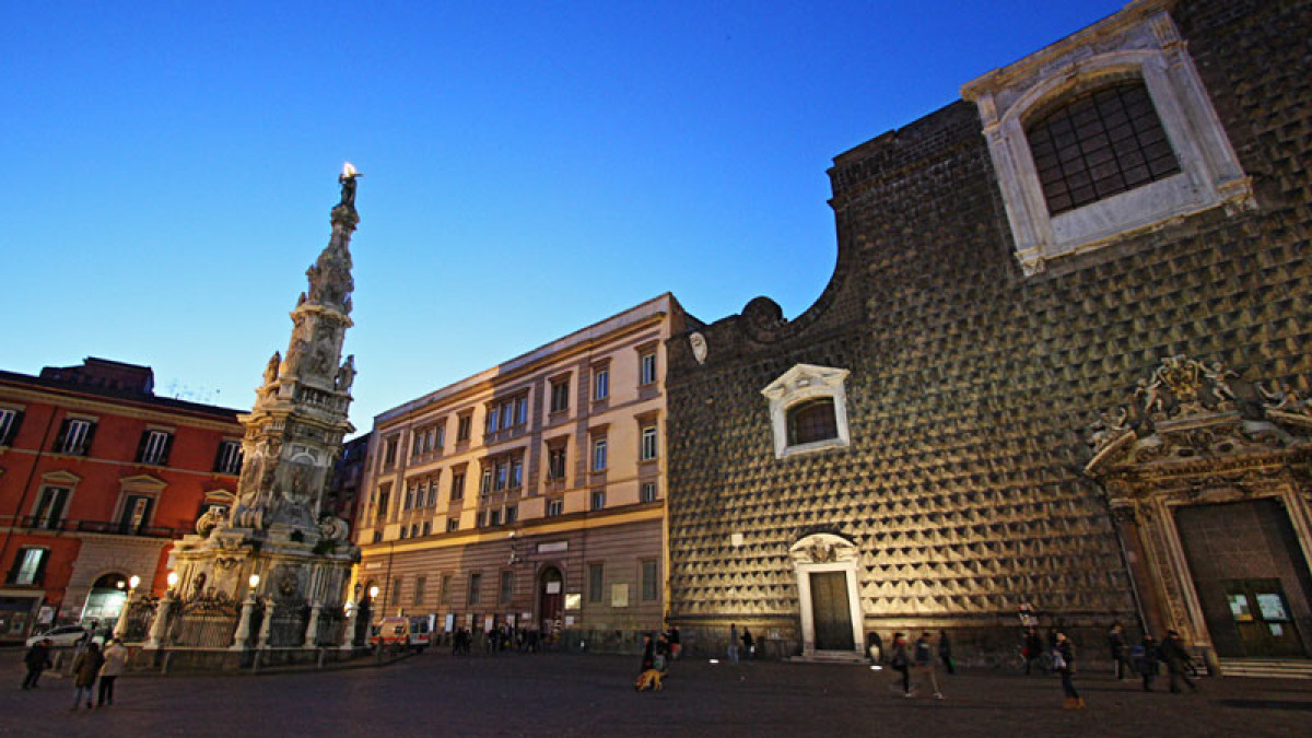 1995: Quando Napoli conquistò l’UNESCO (e il tesoro nascosto che nessuno conosce!) -