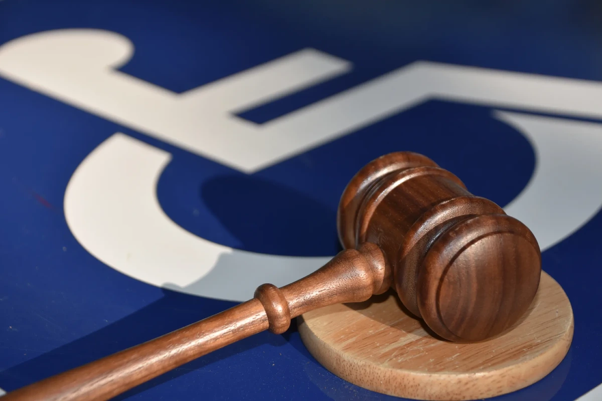 Legge 104, scatteranno i controlli a sorpresa | Chi viene sorpreso qui rischia il licenziamento immediato -