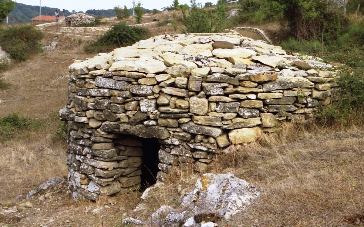 Le "Cubburi" | Scopri le misteriose costruzioni in pietra che raccontano i segreti della campagna siciliana - Foto: Filippo Accordino/Wikipedia