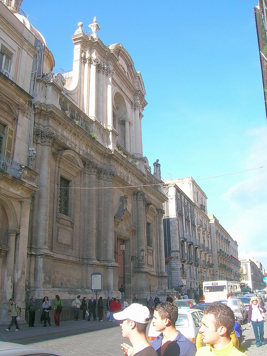 Scoperta da pochi, nascosta agli occhi di molti | La chiesa misteriosa che nasconde una storia da scoprire - Foto: Triquetra/Wikipedia